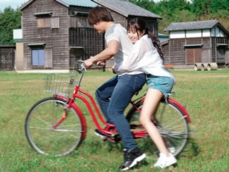 địt cô bạn thân ngồi cùng bàn