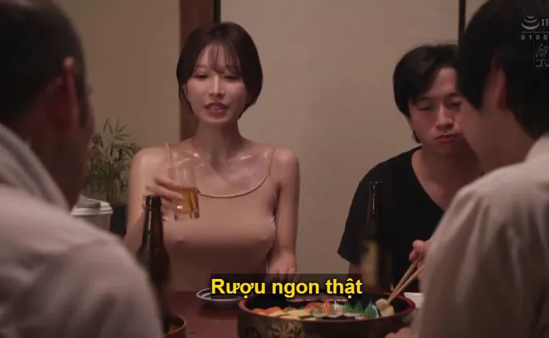 Cô vợ gạ trả bài cả gia đình người chồng vì chồng yêu dẫn về quê rồi bỏ bê nứng lồn sml